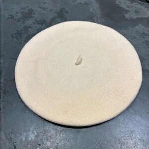 Vintage Burberry Crème Wool Beret